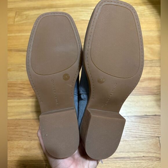Lucky Brand | Kazey Ankle Bootie - Picture 7 of 7
